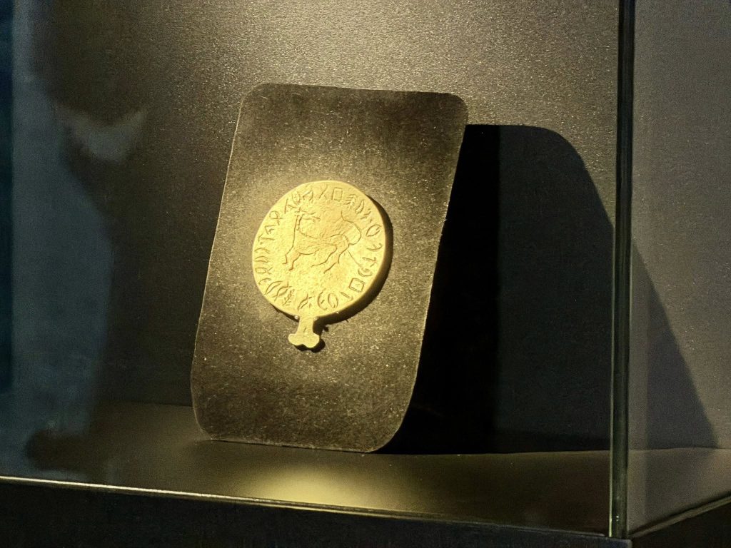 Ilonki bronz tukor